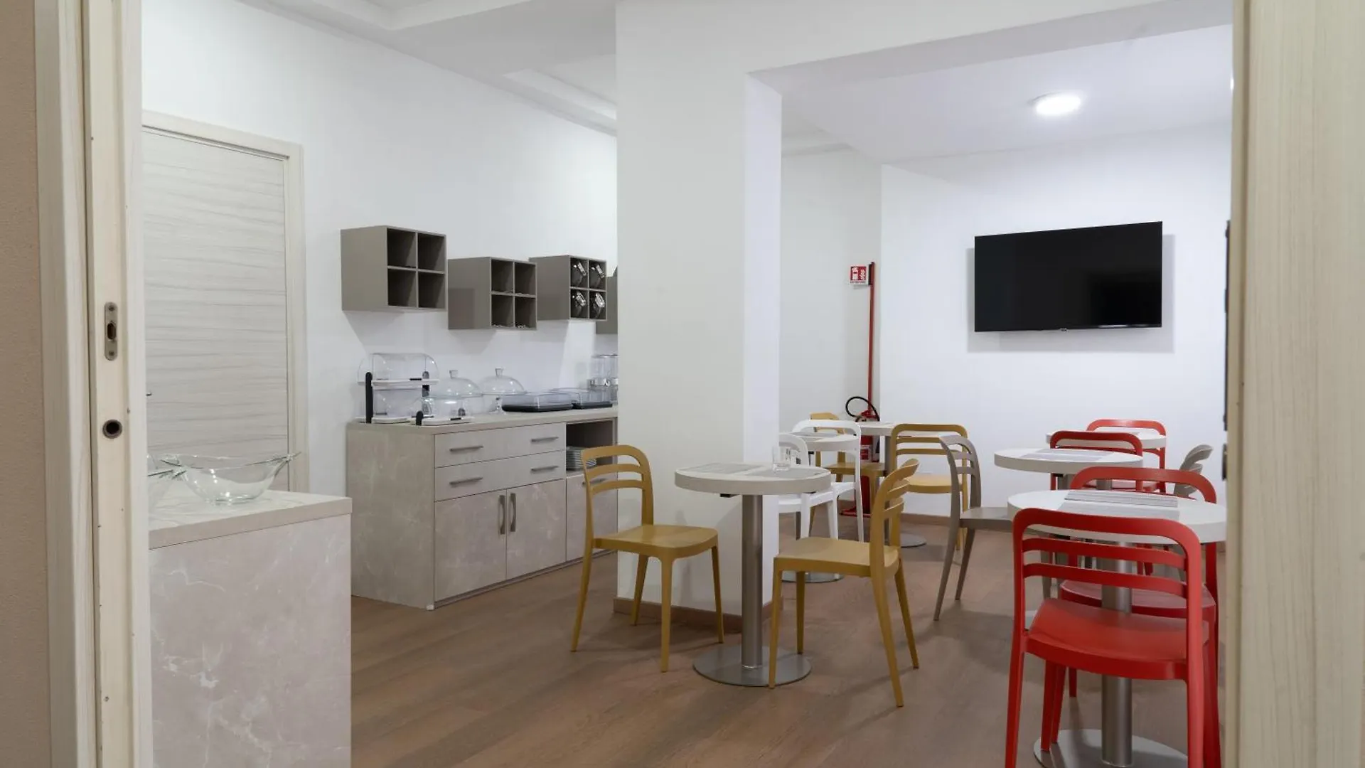 ***  The Sun Hotel Boutique Napoli Italy