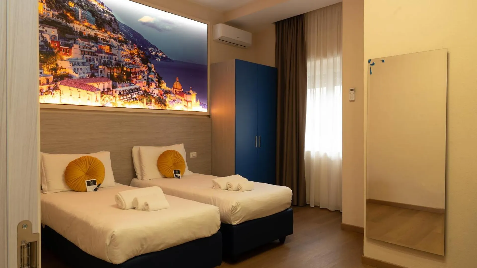 The Sun Hotel Boutique Napoli