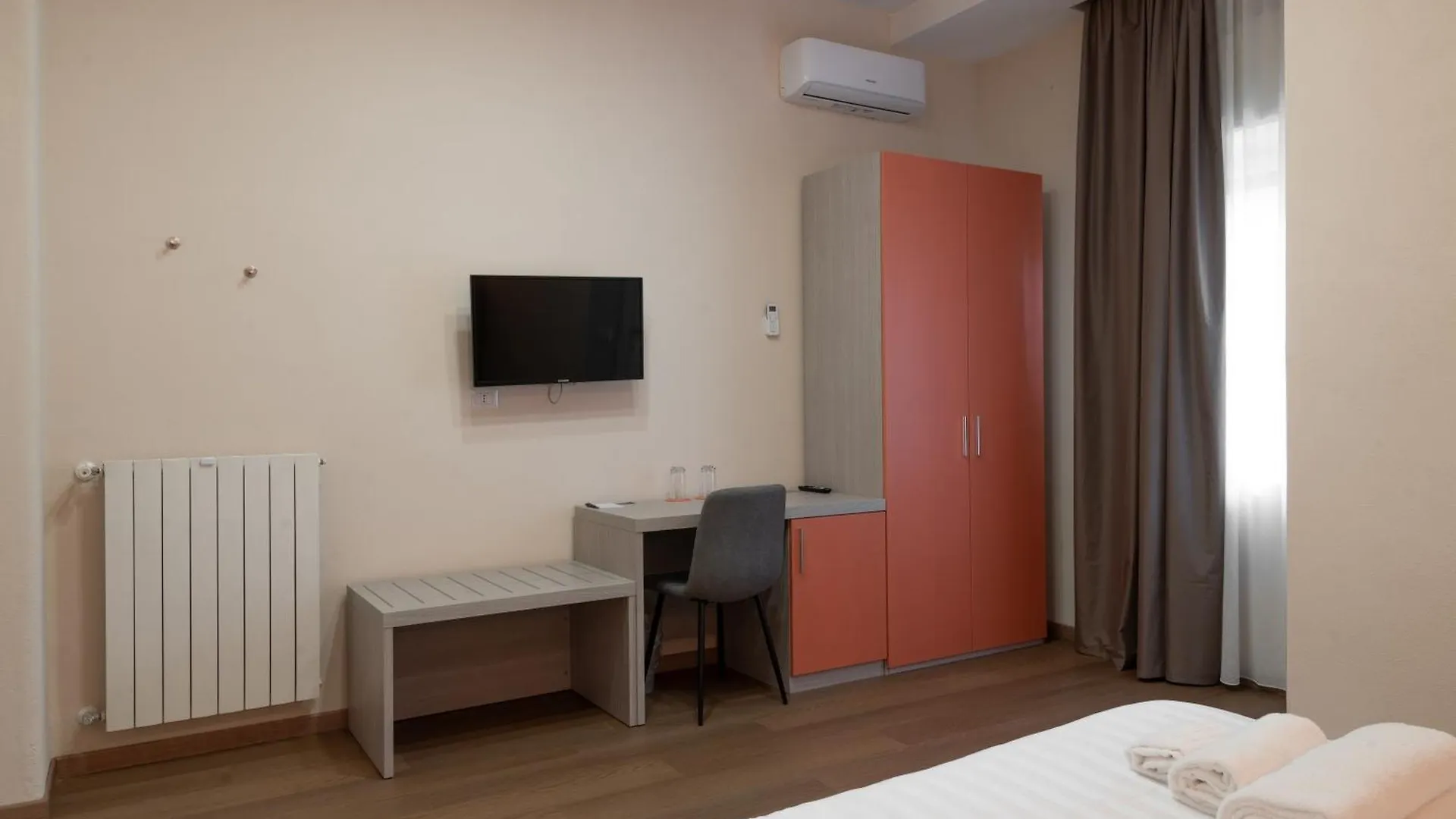 ***  The Sun Hotel Boutique Napoli Italy